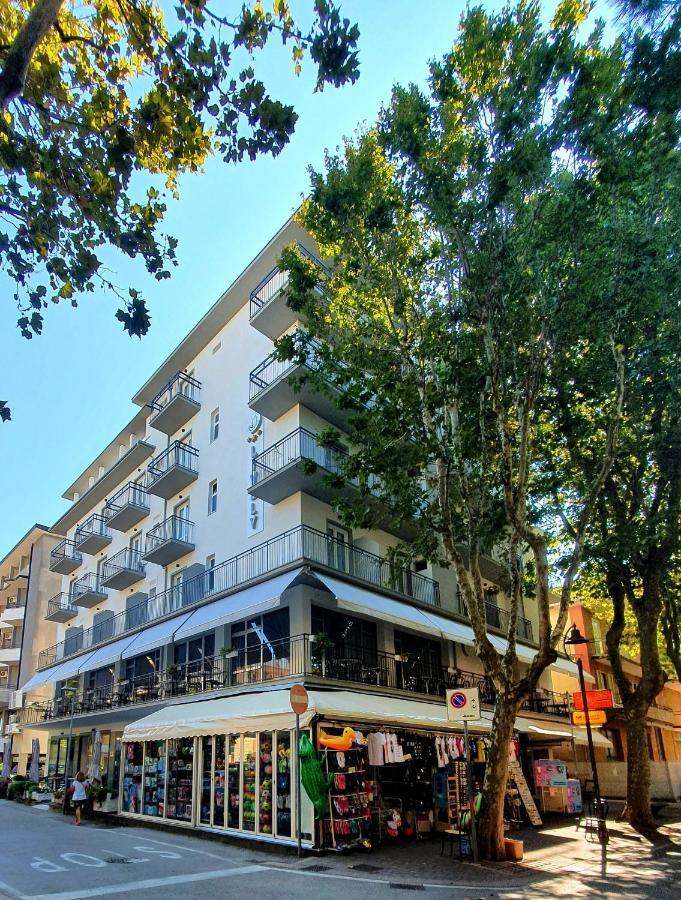 Lively Hotel Bellaria-Igea Marina Ngoại thất bức ảnh