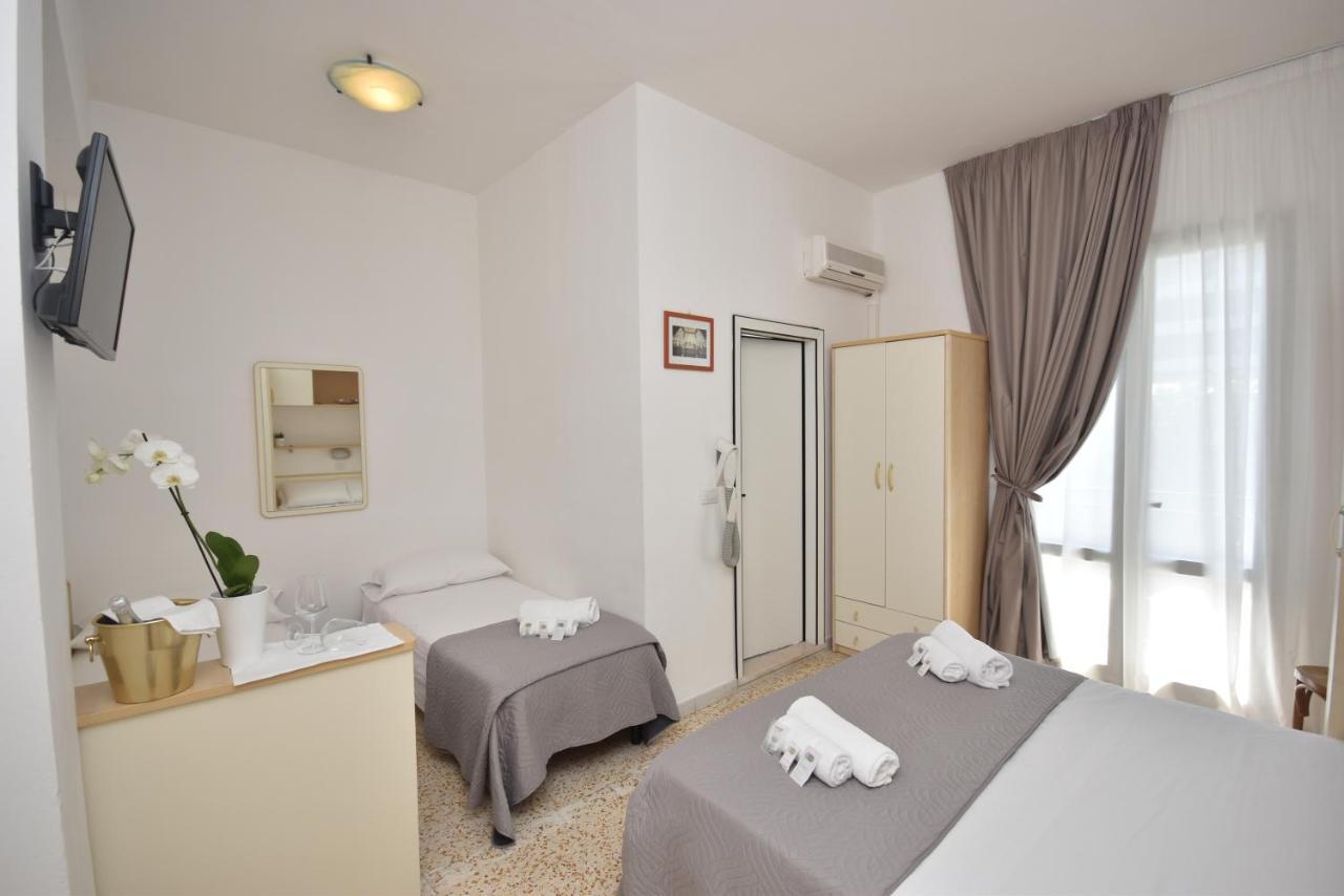 Lively Hotel Bellaria-Igea Marina Ngoại thất bức ảnh