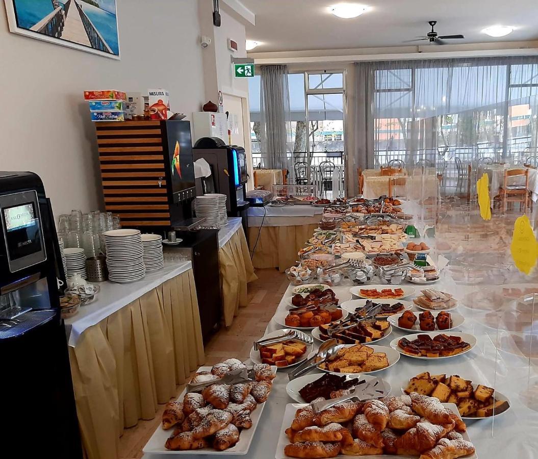 Lively Hotel Bellaria-Igea Marina Ngoại thất bức ảnh