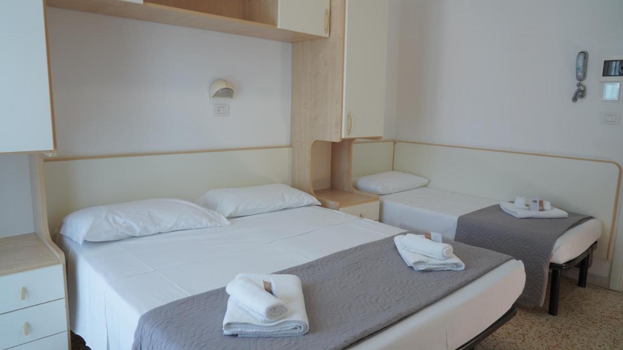 Lively Hotel Bellaria-Igea Marina Ngoại thất bức ảnh