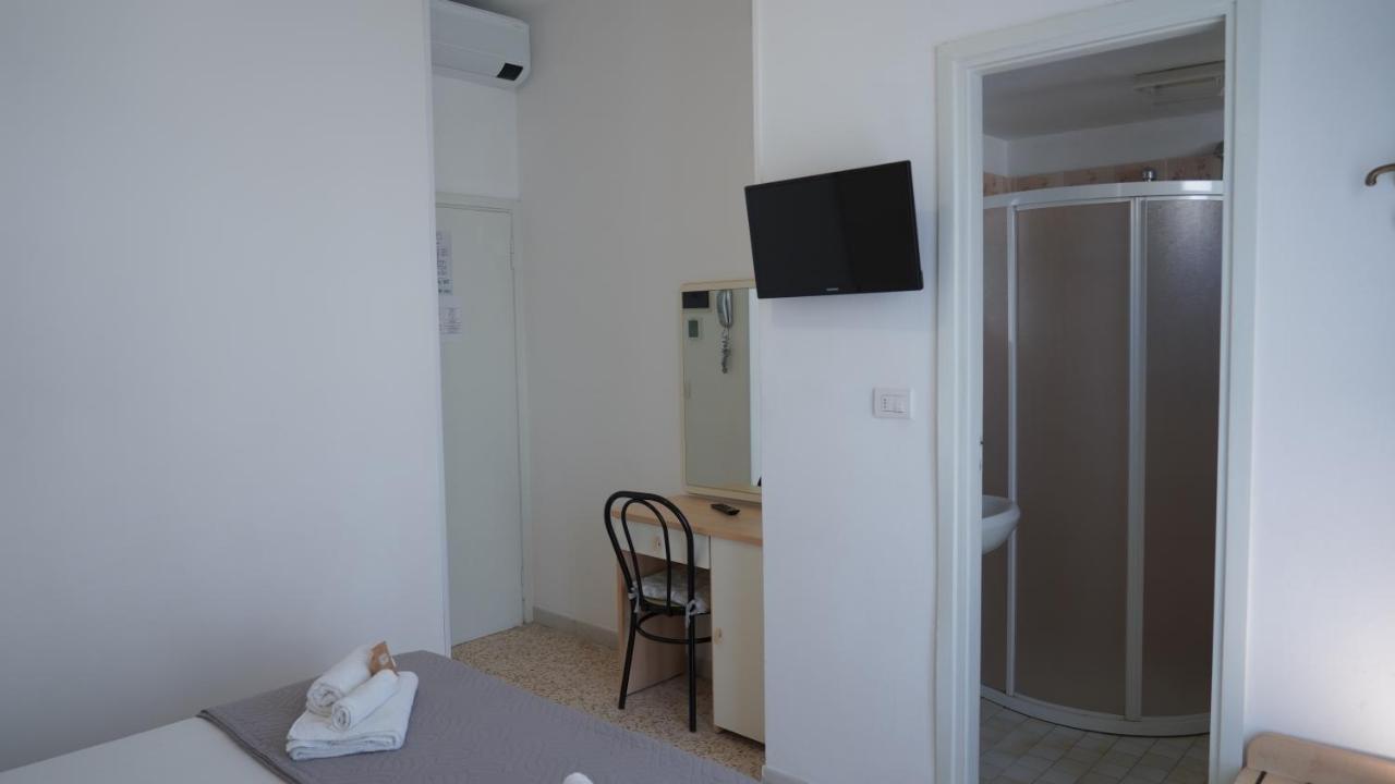Lively Hotel Bellaria-Igea Marina Ngoại thất bức ảnh